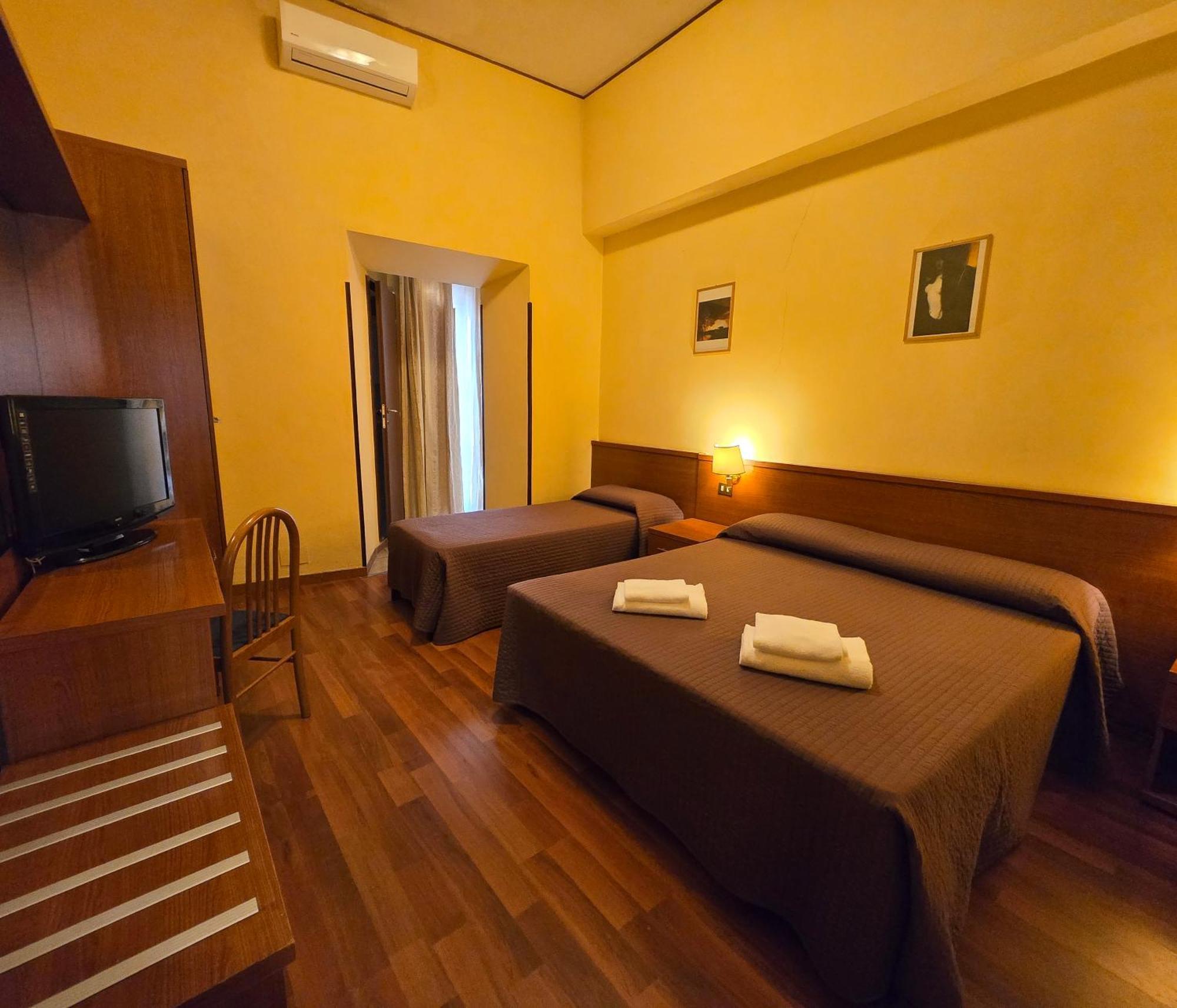 Hotel Azzurra Roma Esterno foto