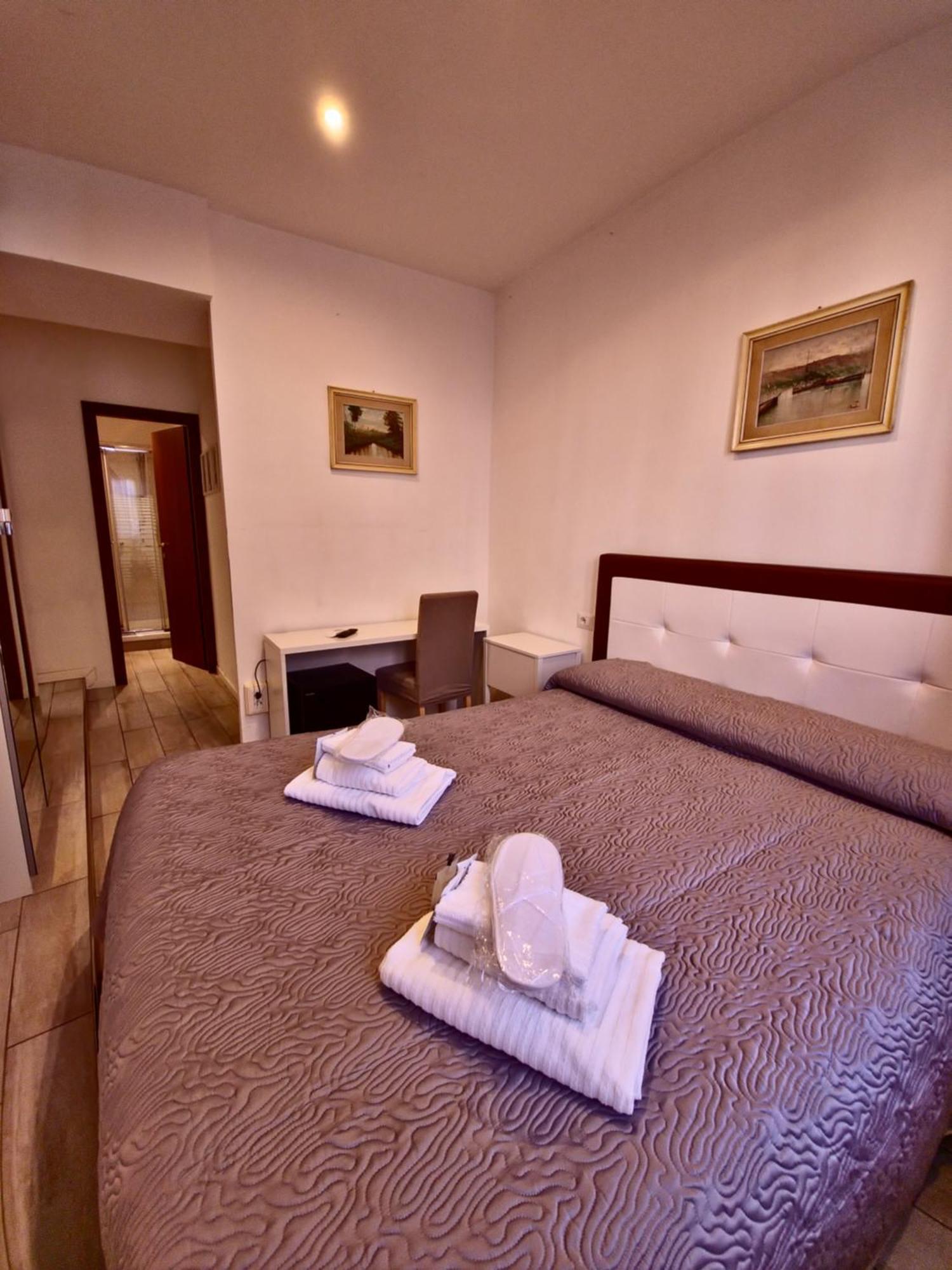 Hotel Azzurra Roma Esterno foto