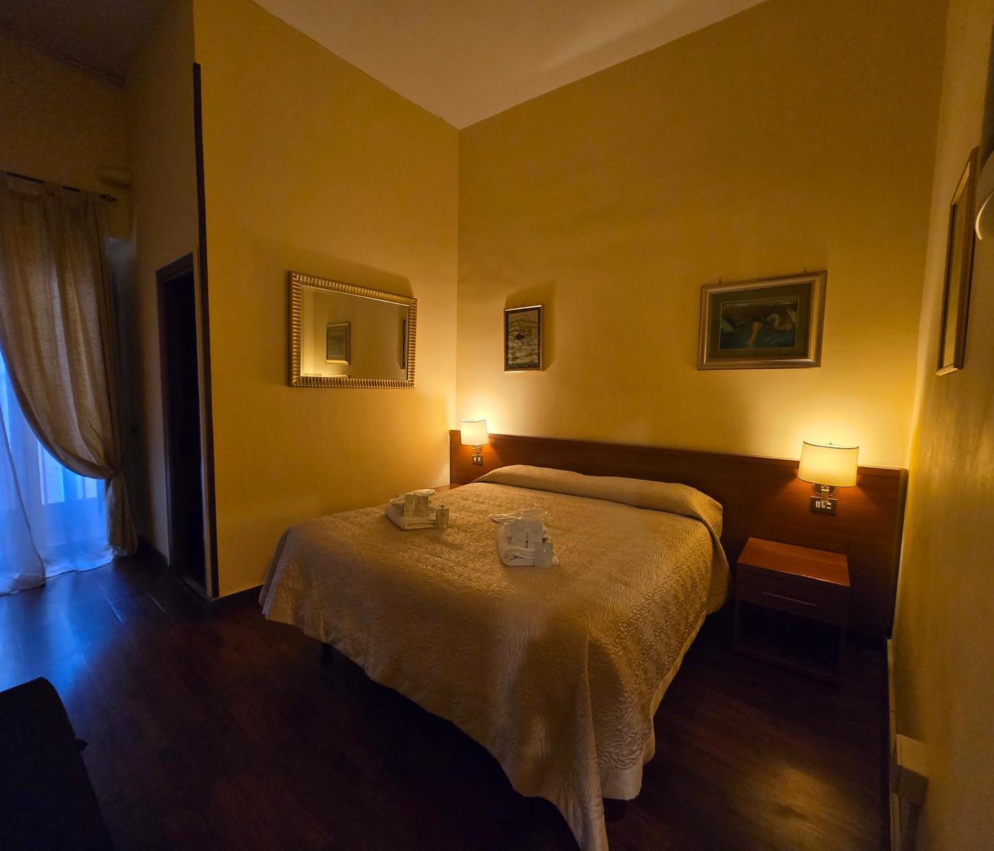 Hotel Azzurra Roma Esterno foto