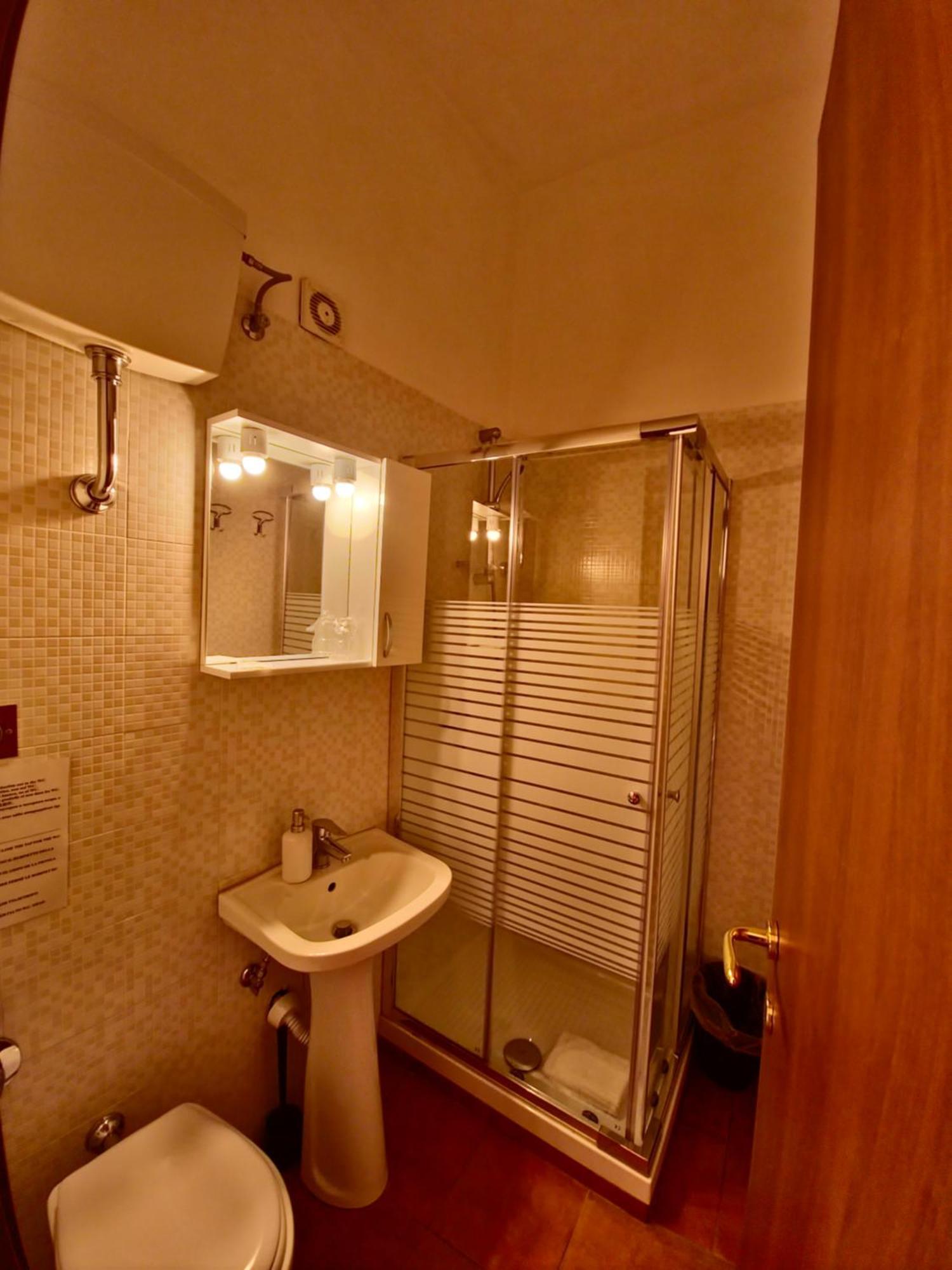 Hotel Azzurra Roma Esterno foto